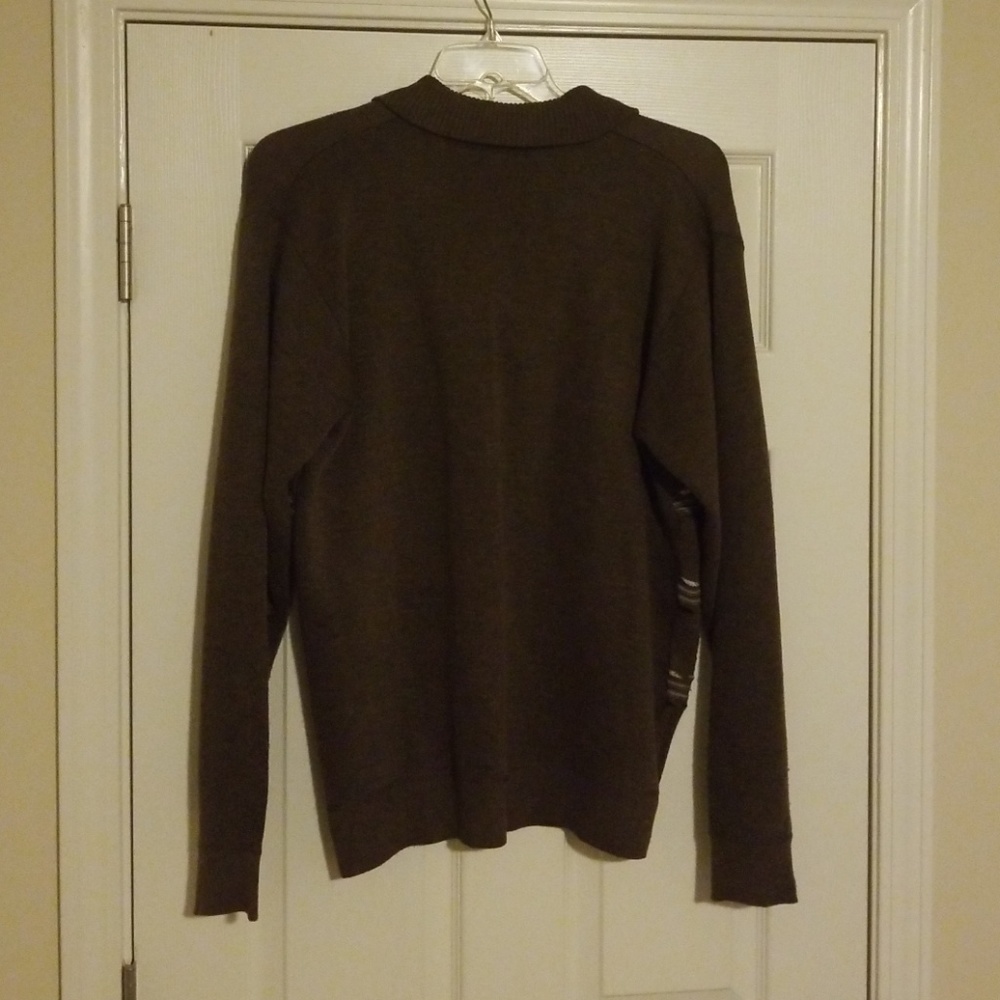 Sweater - Picture 2 of 3